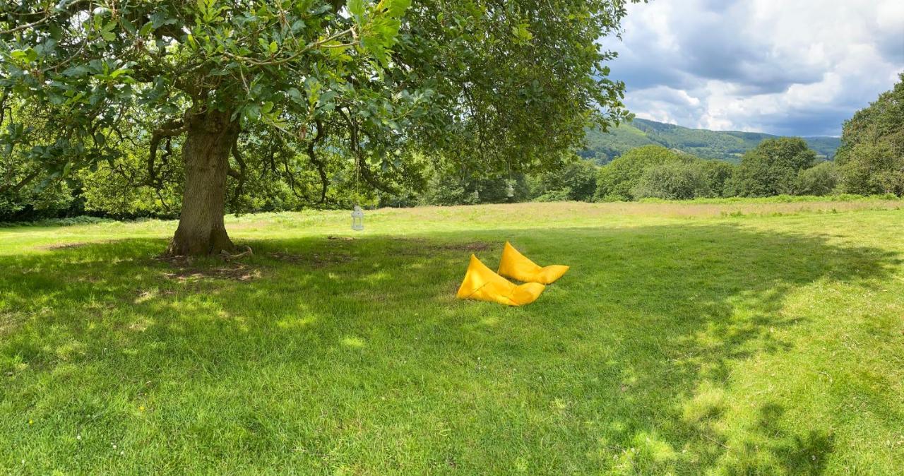 Black Mountains Glamping Abergavenny Exterior foto